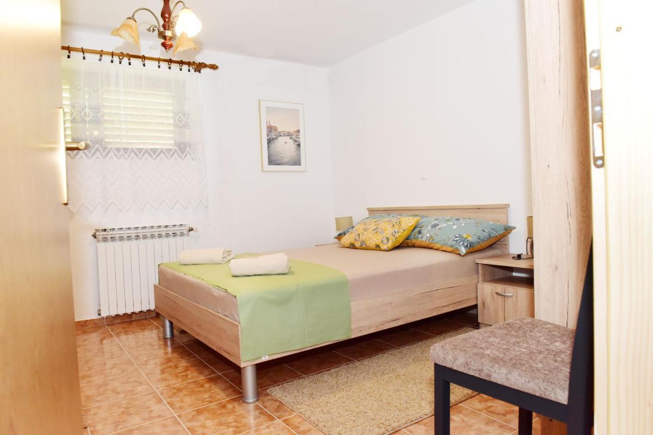 Apartman Bingo Йосипдол Екстер'єр фото